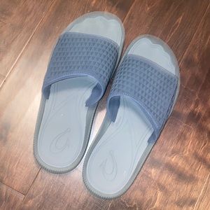 Olukai Slides